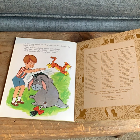 Little Golden Book Walt Disney Presents Winnie-the-Pooh and Tigger 8th Edition - Picture 9 of 14